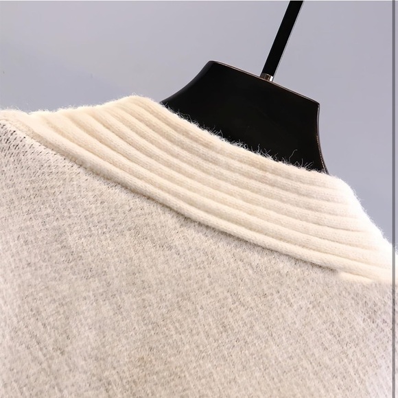 Cartoon Character Knit Cardigan - Picture 3 of 6